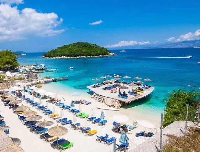 Vila Ademi Ksamil Albanien